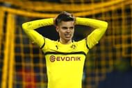 Neither Weigl nor Witsel were able to cope with Bayern's quick play